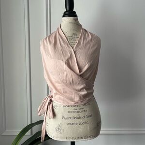 Classic wrap top in light pink